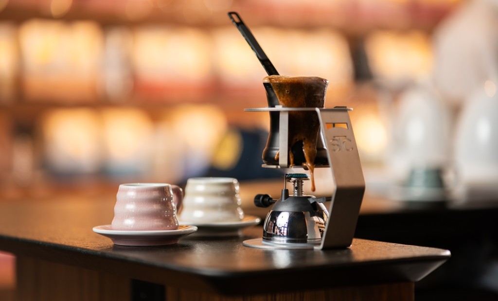 Bond Ibrik Coffee Pierre de Chanterac X Loveramics